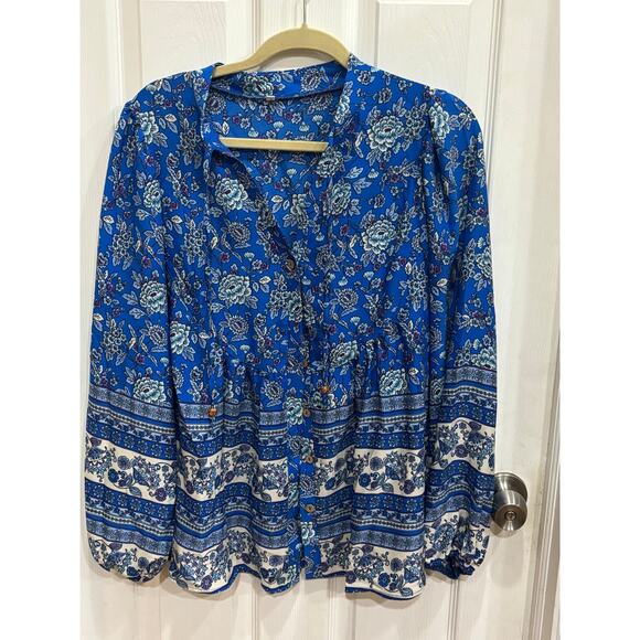 Blue Floral Top Size Large - Picture 4 of 7